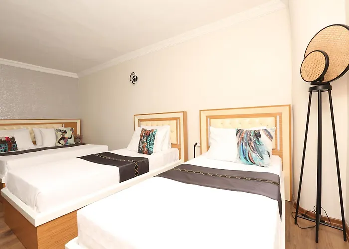 Azre Hotel
